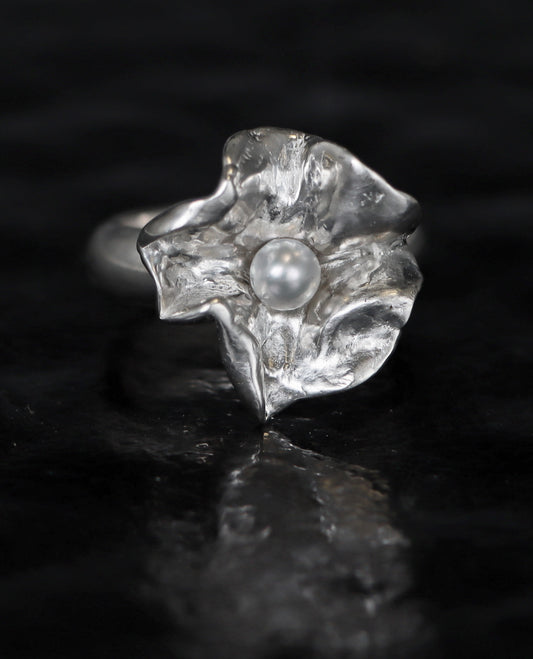 Sterling Silver Floral and small Pearl ring - Nell Fredericksen - Jewelry